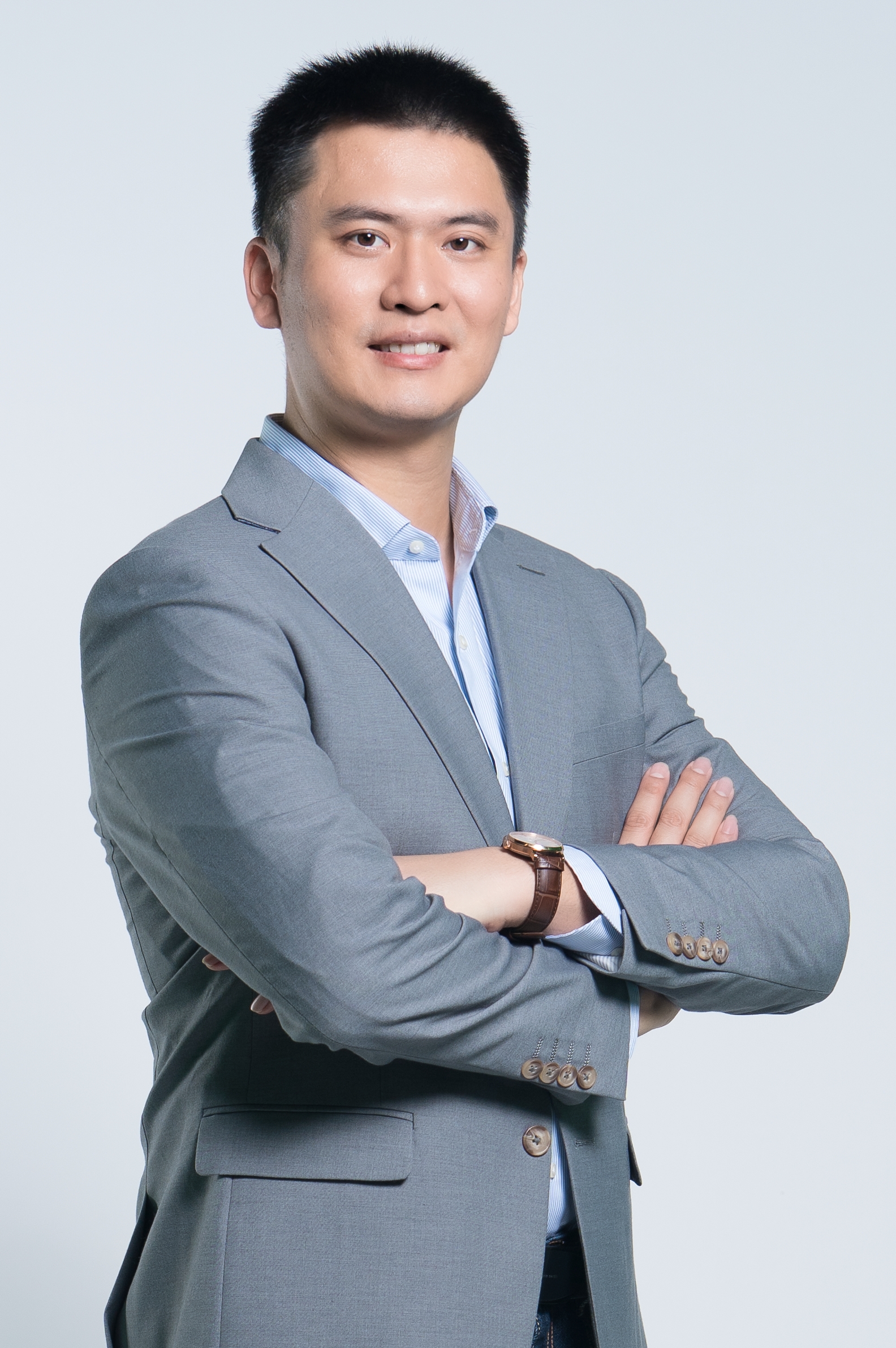 Xinlong Li